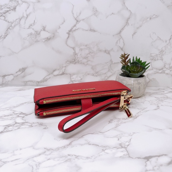 Michael Kors wallet - Picture 4 of 7